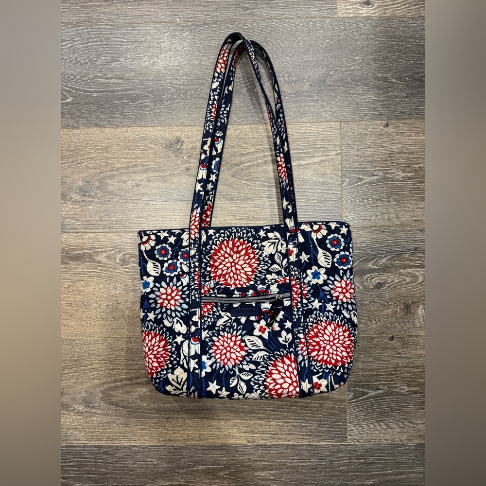 ❤️ Vera Bradley Floral Tote Bag - Navy and Red - Picture 4 of 9